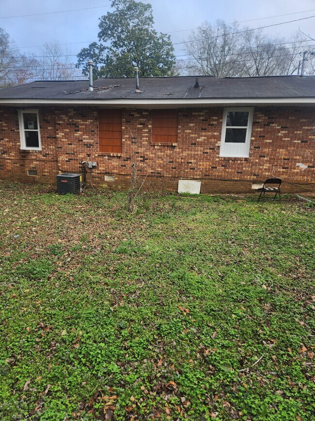 Foto del edificio - 8 Tuxedo Ave