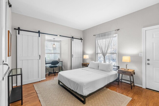 Foto del edificio - 887 Juniper St NE