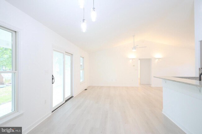 Foto del edificio - 38912 Sea Gull Rd