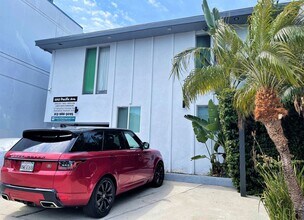 Building Photo - 12117 Pacific Ave Building Photo - 12117 Pacific Ave