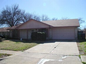 Building Photo - 5033 Overcrest Dr