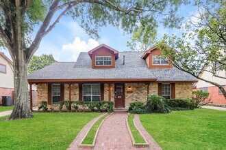 Building Photo - 8322 Edgemoor Dr