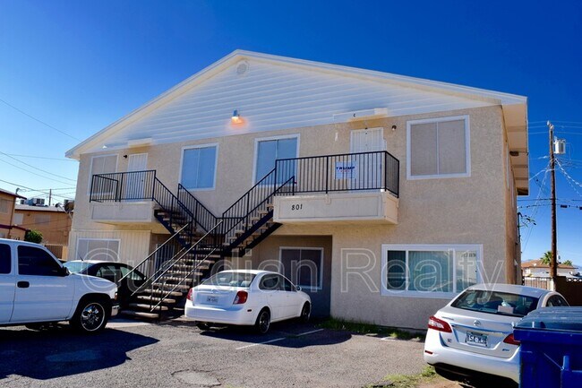 Foto del edificio - 801 N Major Ave