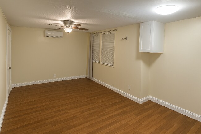 Photo - 423 N L St Apartment