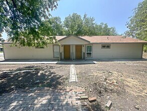 Building Photo - 1311 Hortencia Ave