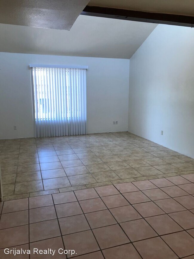 Building Photo - 3453 E Pima St