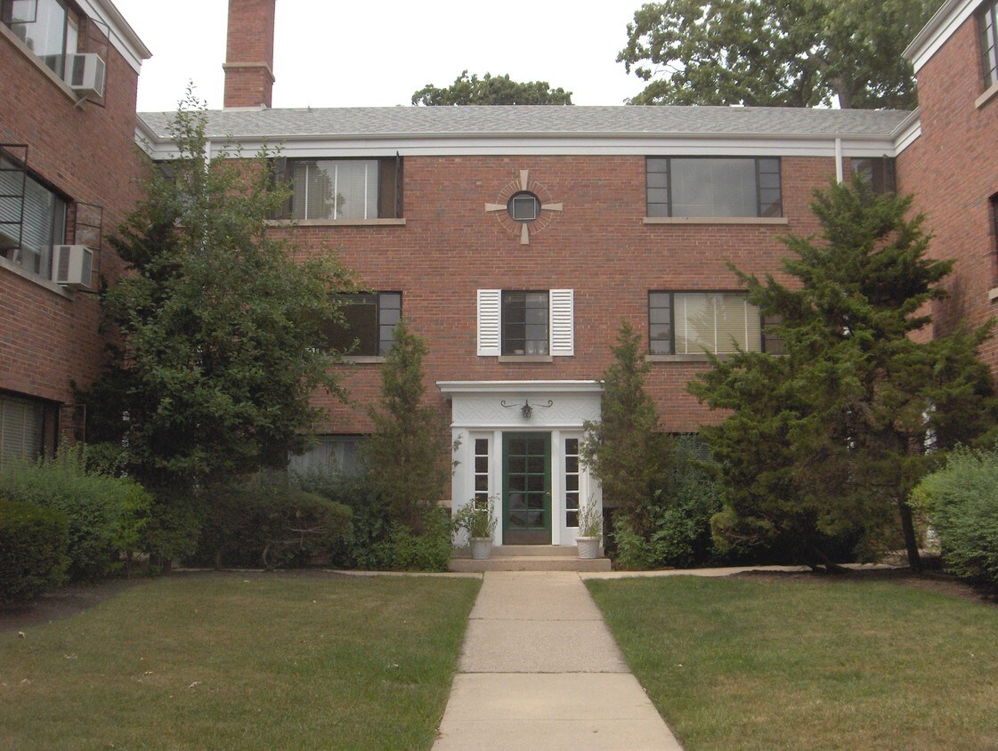 Primary Photo - 2207 Central St