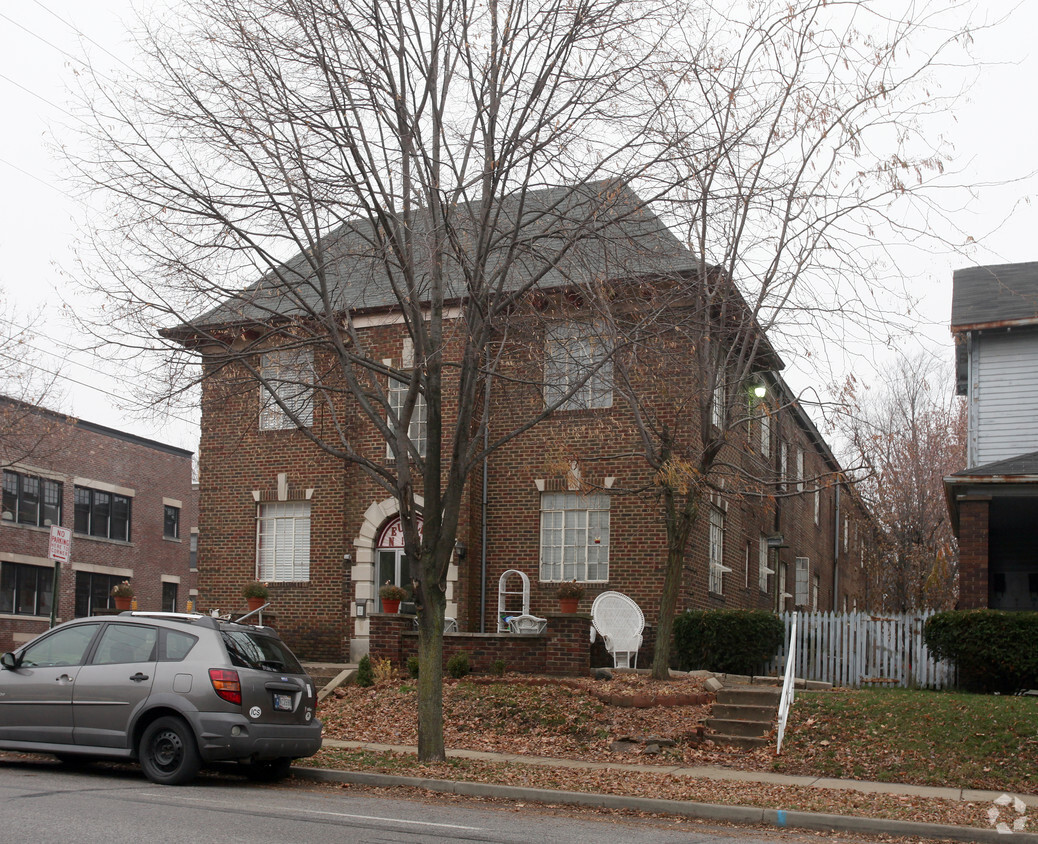 Building Photo - 1702 N Alabama St