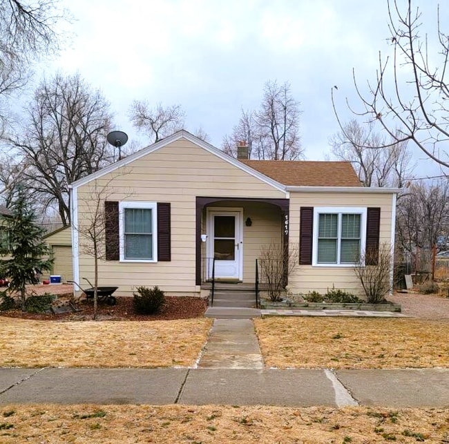 Photo - 1617 W Kiowa St House