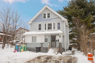 Building Photo - 3339 W 82nd St