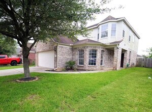 Building Photo - 18427 Fir Hollow Cir