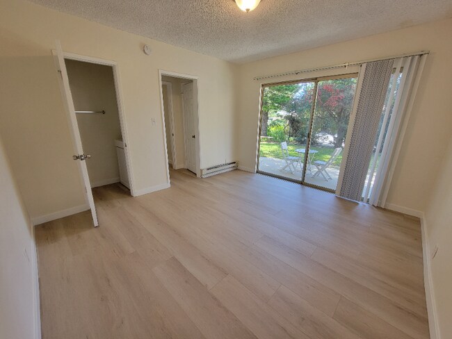 Foto del edificio - 13531 Wyandotte St