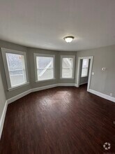 Building Photo - 275 Brooks St