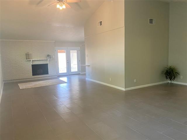 Foto del edificio - 8574 Sweetwood Dr