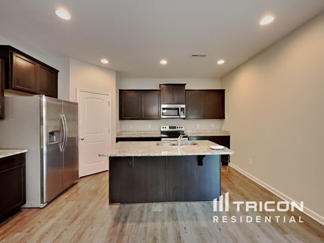 Foto del edificio - 136 Yadkin St
