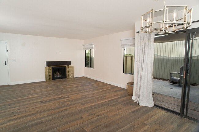 Foto del edificio - 22109 Burbank Blvd