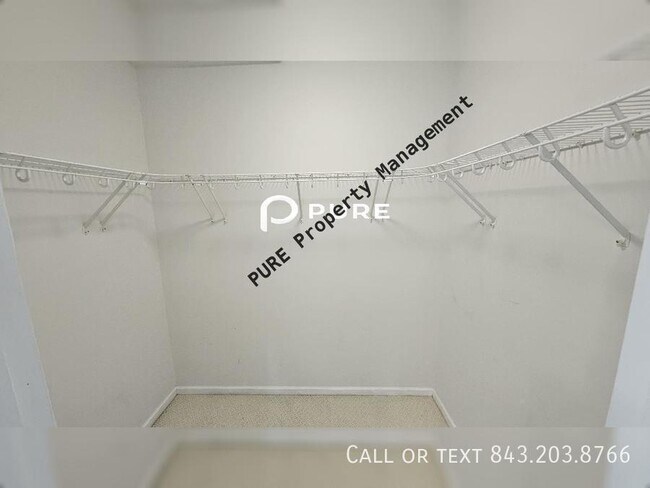 Foto del edificio - 9469 Ayscough Rd