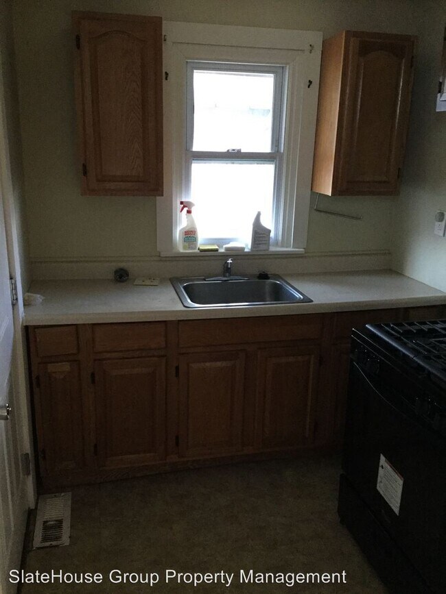 Building Photo - 2 br, 1 bath House - 1010 Birch St,