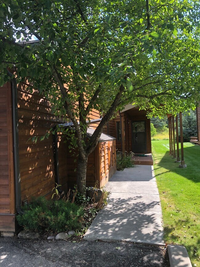 Foto del edificio - 450 Sagebrush Dr