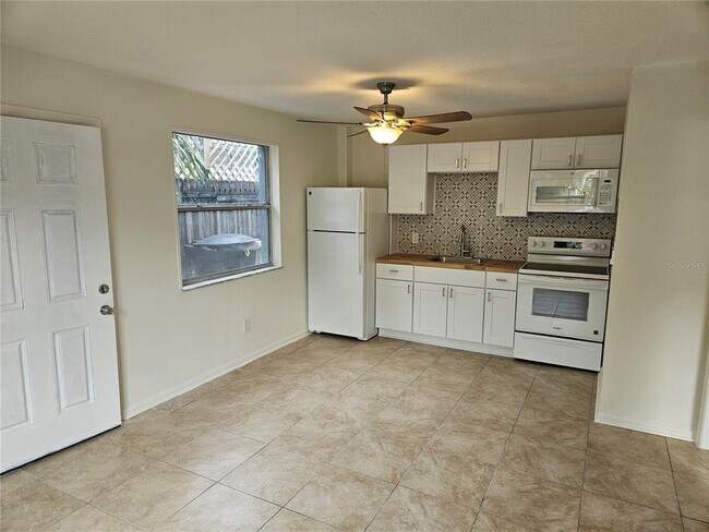 Foto del edificio - 655 7th Ave N