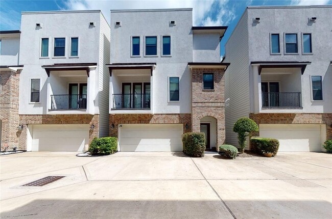 Building Photo - 1523 Johnson St