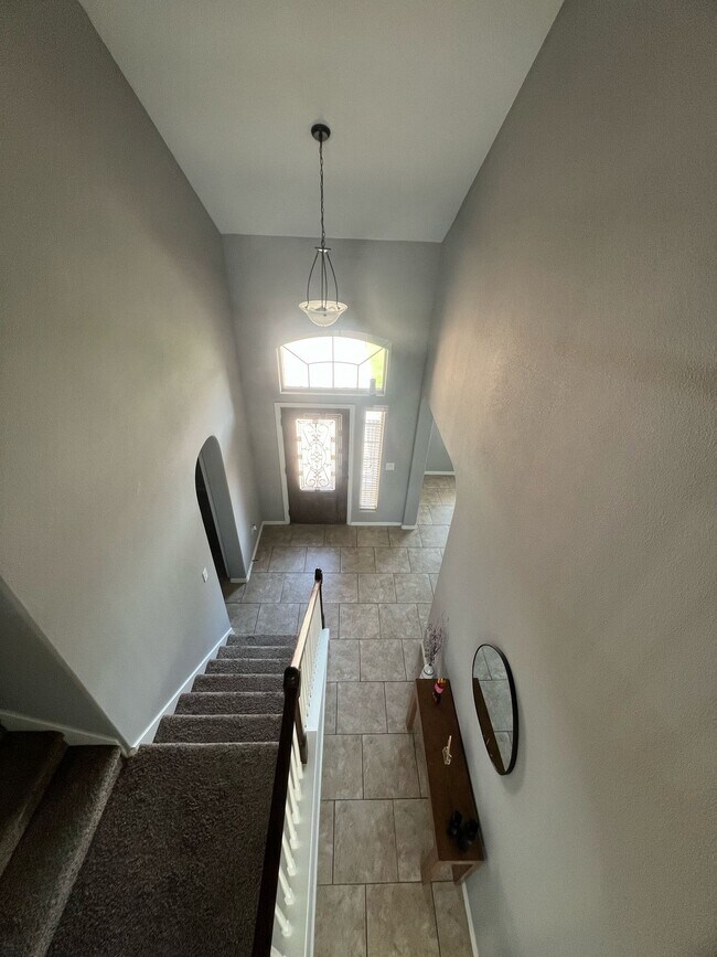 Foto del edificio - 803 Founders Rd