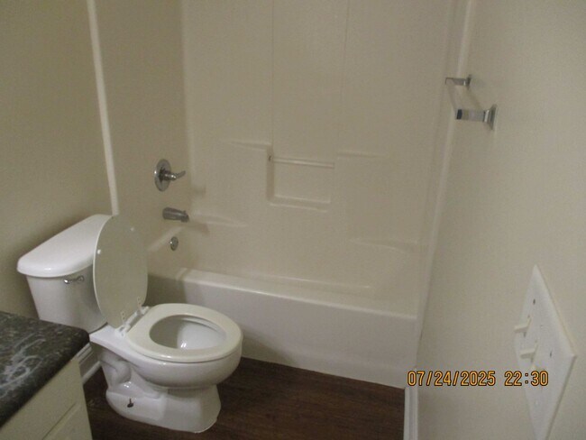 Building Photo - Westcott Lane, 117