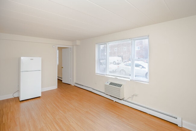 Foto del edificio - 5741 W 35th St