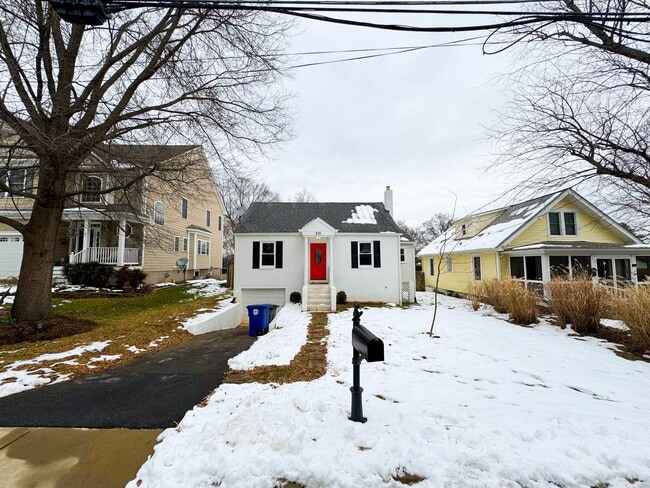 Charming 3 Bed 3 Bath Sitting On A Large Lot In Beautiful Summit Veitch - Charming 3 Bed 3 Bath Sitting On A Large Lot In Beautiful Summit Veitch House