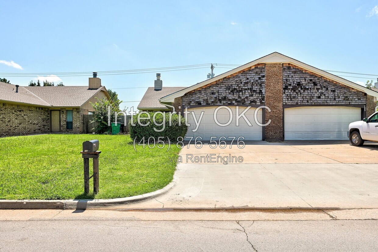 Photo - 7200 Northwest 115th Street