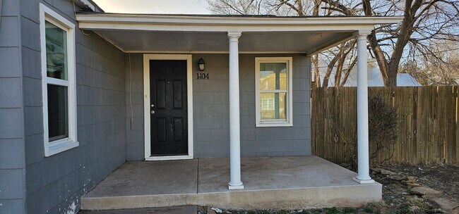 Building Photo - Beautiful 3 bedroom, 1 bath home for rent