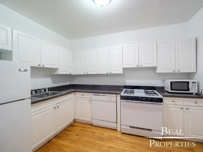 Foto del edificio - 3 bedroom in GLENCOE IL 60022