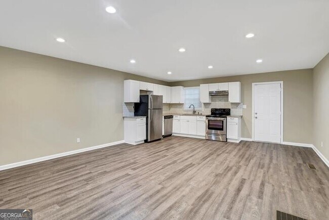 Foto del edificio - 3881 Bonnie Ln SE
