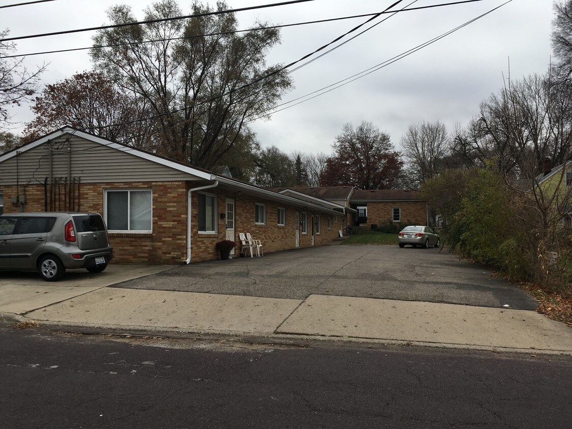 911 Hamilton, Pekin - 911 Hamilton St