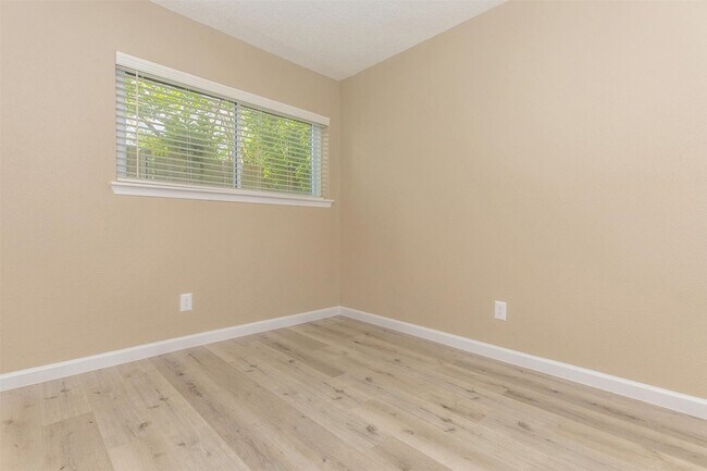 Foto del edificio - 9707 Timberside Dr