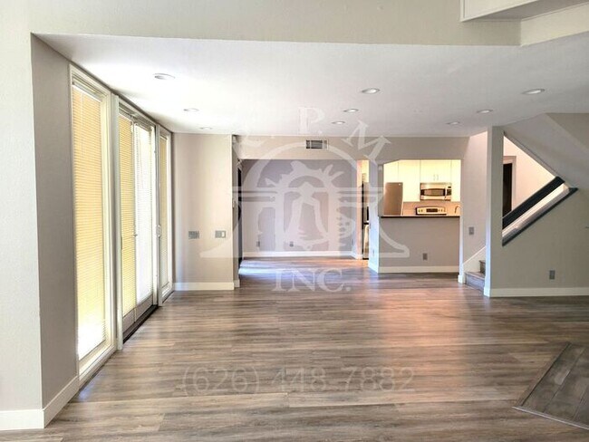 Foto del edificio - Spacious 2-bedroom, 2.5-bathroom Home for Rent in Chino Hills, CA.