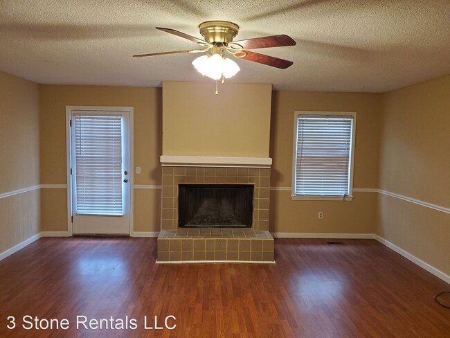 Building Photo - 3 br, 2 bath House - 728 Joyce Lane