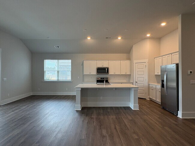 Foto del edificio - 5093 Roundhead Dr