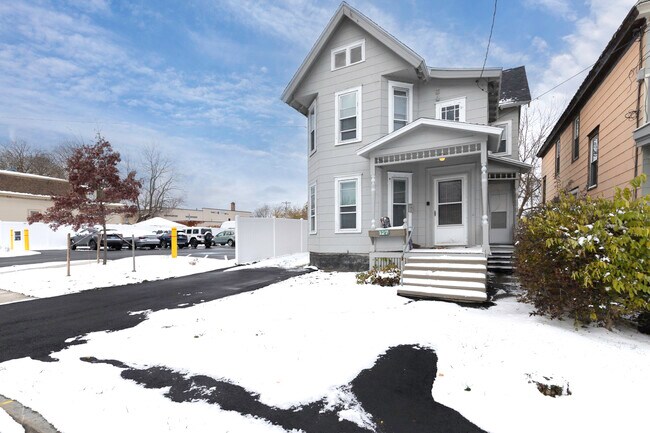 Building Photo - 127 Ashworth Pl