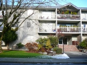 Building Photo - Gable Gardens