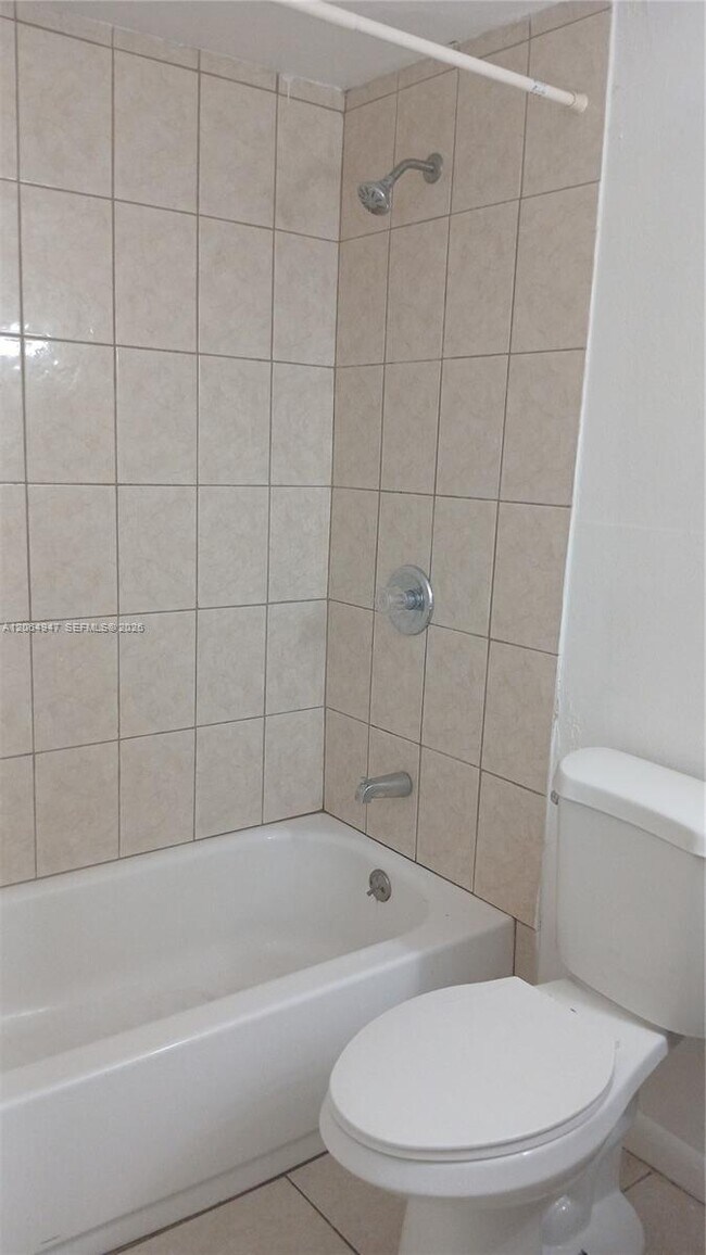 Foto del edificio - 3610 NW 21st St