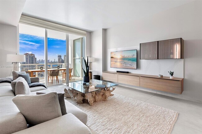 Foto del edificio - 50 South Pointe Dr
