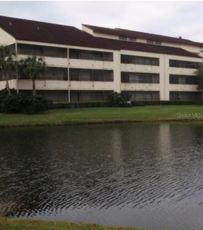 Foto del edificio - 13612 S Village Dr
