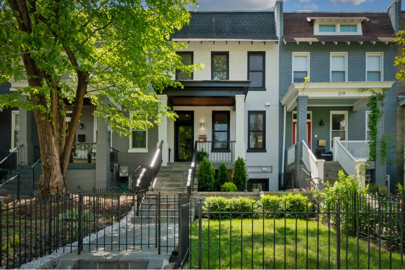 Foto principal - 321 L St NE
