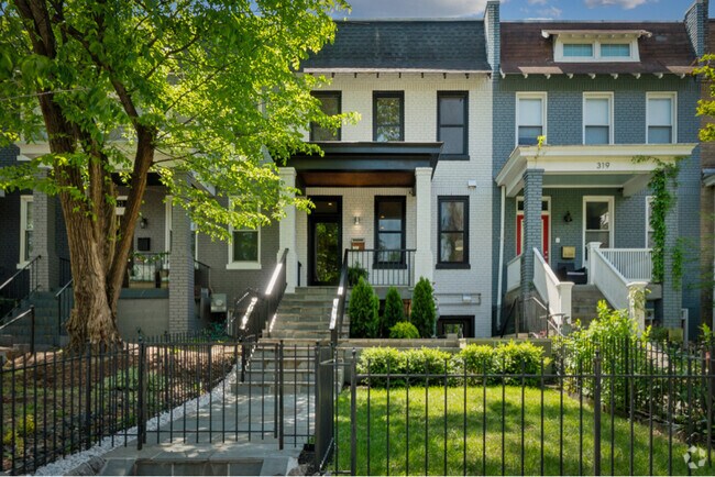 Building Photo - 321 L St NE