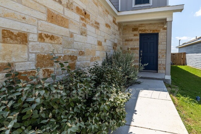 Foto del edificio - 238 Jaycen Ln