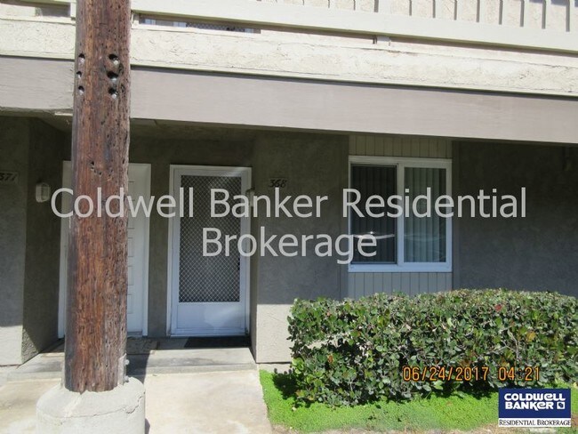 Building Photo - 368 E Surfside Dr