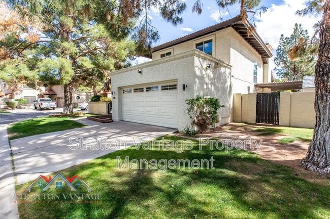 Building Photo - 311 E Kroll Dr