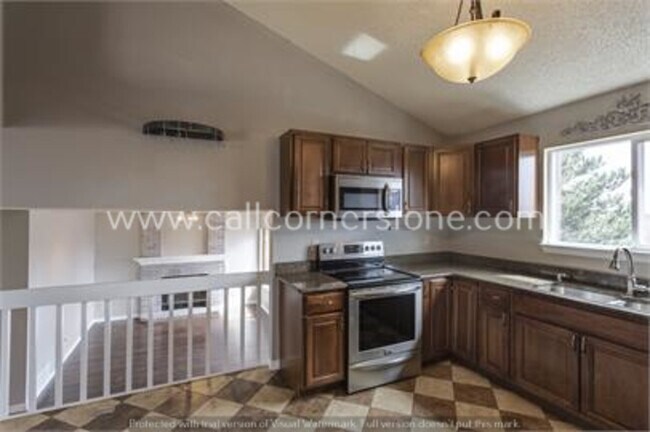 Building Photo - 5131 Eros Way
