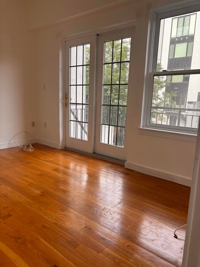 Foto del edificio - 701 Monroe St